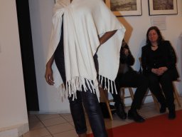 Fashion Show in der Contemplor Galerie Wien am 16. 03. 2024